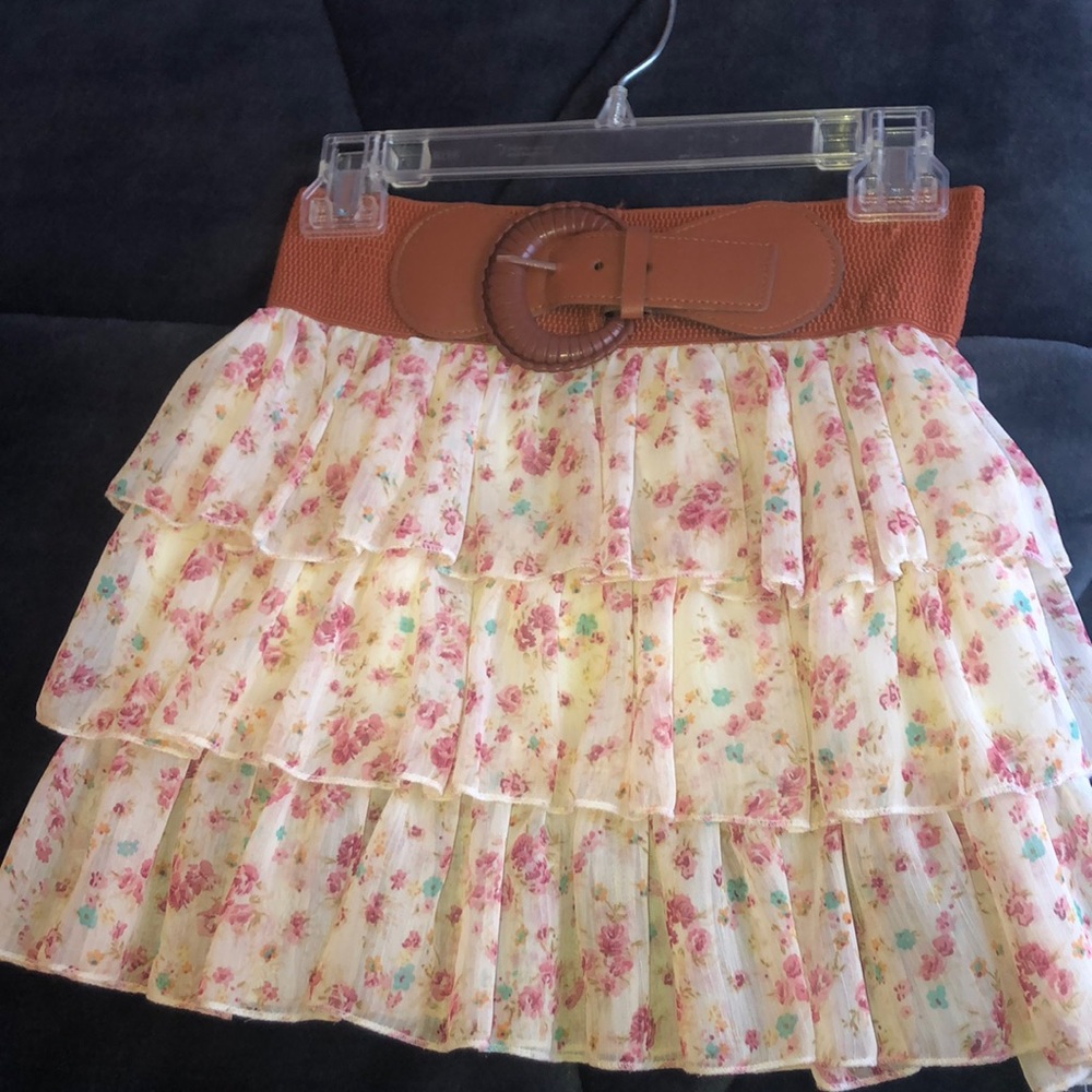 Layer skirt